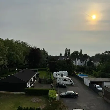 Em Quartier Fur Vier Personen Daire *